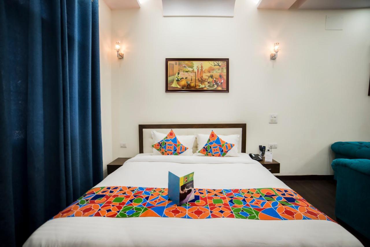 Fabhotel Mannat Residency Sec 52 Gurgaon Exterior photo
